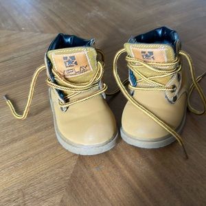 Toddler timberland style boots